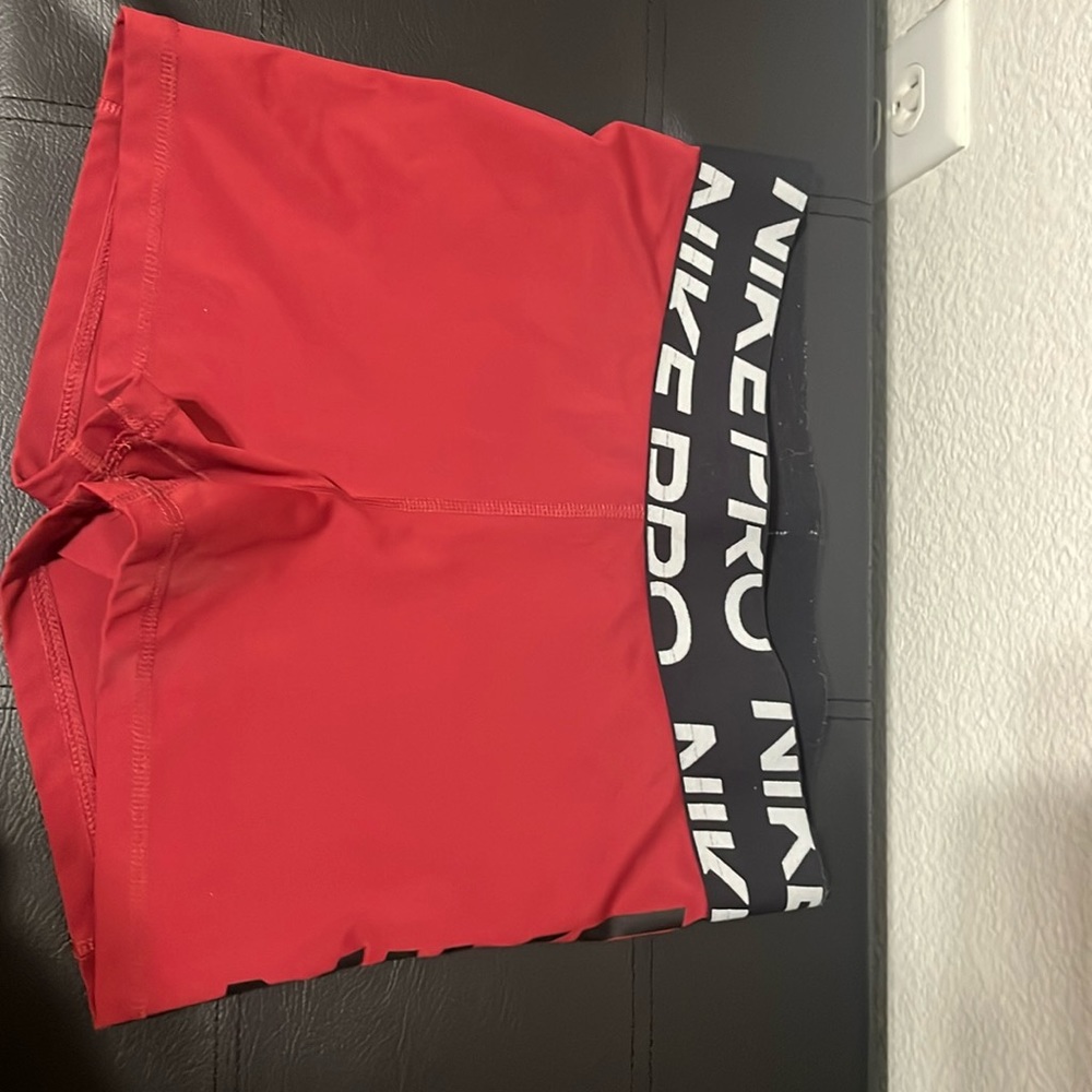 NIKE PRO SHORTS